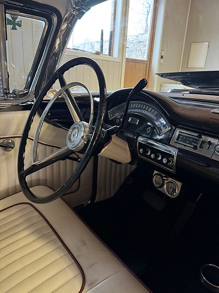 Ford Custom 4 of 15