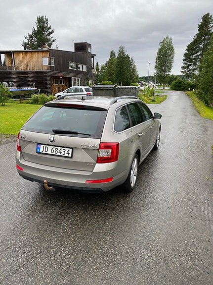 Skoda Octavia 4 of 5