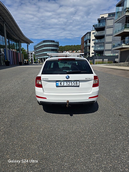 Skoda Octavia 3 of 5