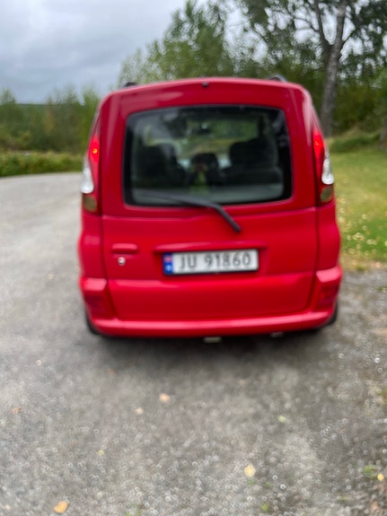 Toyota Yaris Verso 3 of 5