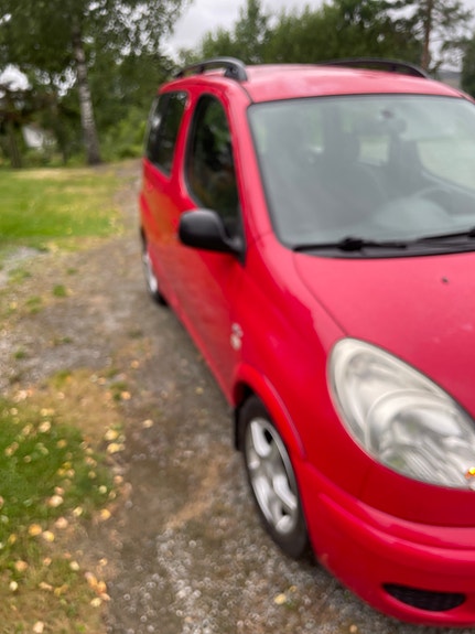 Toyota Yaris Verso 5 of 5