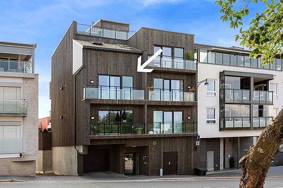 Sentrum - lys og moderne 2-roms leilighet - møblert, balkong