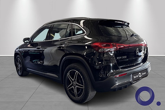 Mercedes-Benz EQA300 3 of 5