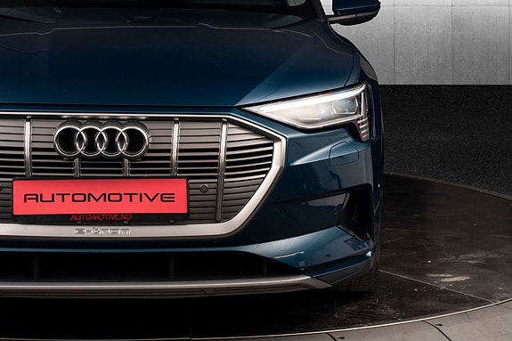 Audi e-tron 5 of 5