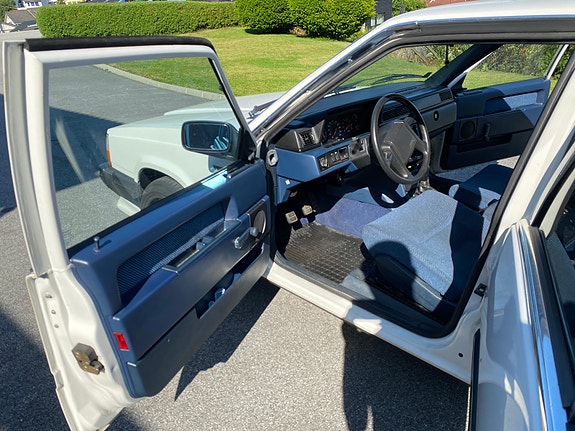 Volvo 740 5 of 10