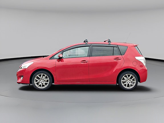 Toyota Verso 2 of 5