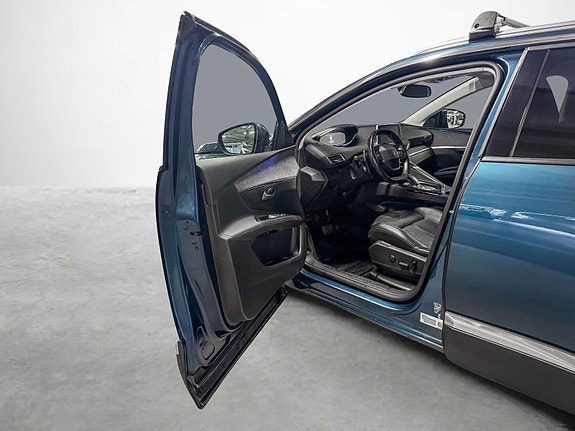 Peugeot 5008 9 of 26
