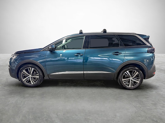 Peugeot 5008 2 of 5