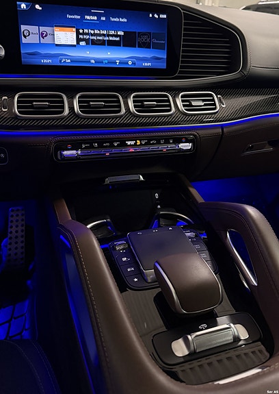 Mercedes-Benz GLS63 9 of 28