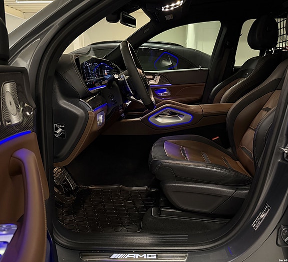 Mercedes-Benz GLS63 5 of 28
