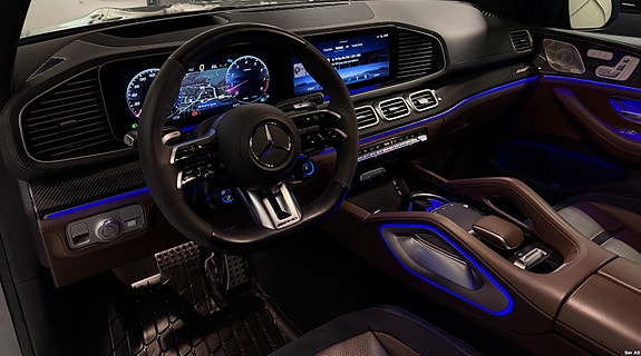 Mercedes-Benz GLS63 8 of 28
