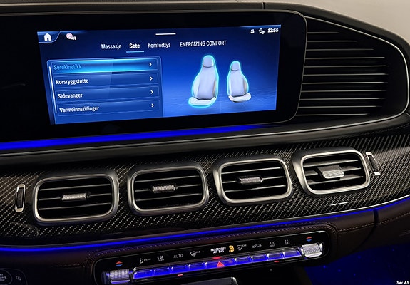 Mercedes-Benz GLS63 13 of 28