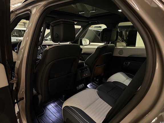 Land Rover Discovery 20 of 22