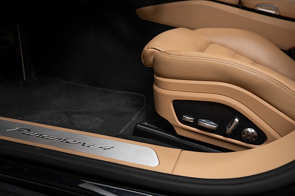 Porsche Panamera 4 23 of 30
