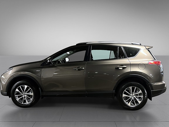 Toyota RAV4 4 of 5