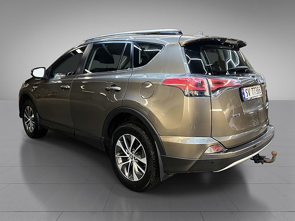 Toyota RAV4 5 of 5
