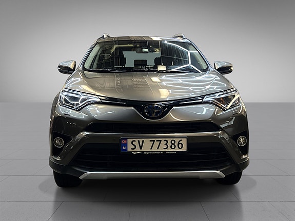 Toyota RAV4 2 of 5
