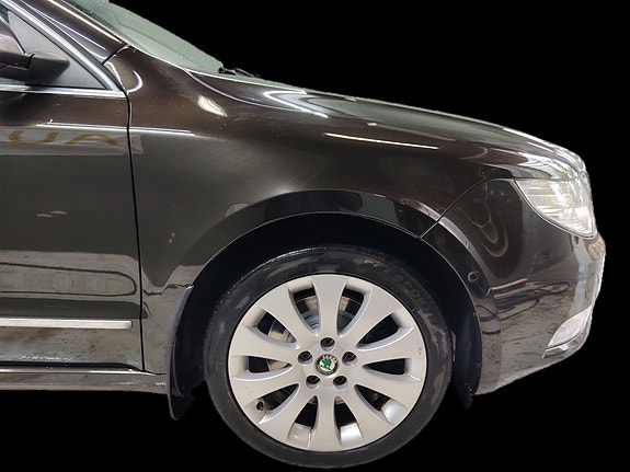 Skoda Superb 13 of 30