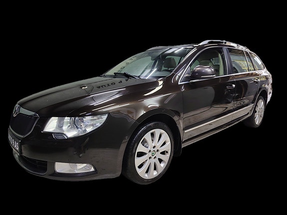 Skoda Superb 3 of 5