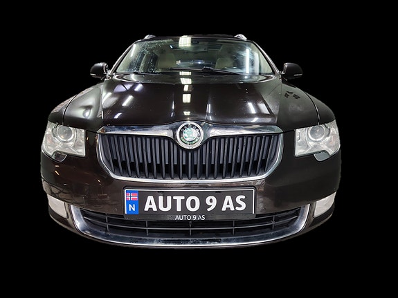 Skoda Superb 2 of 30