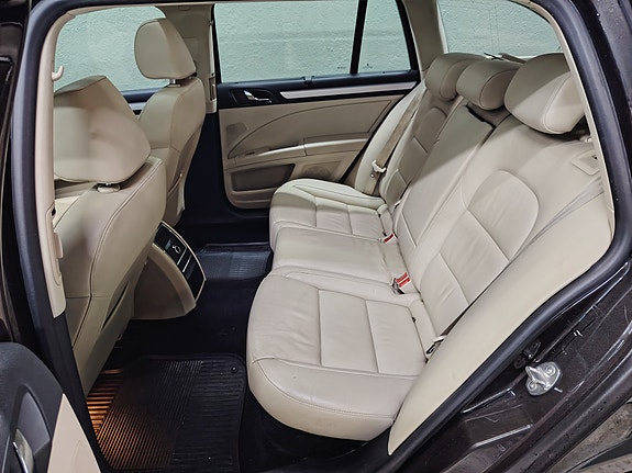 Skoda Superb 16 of 30