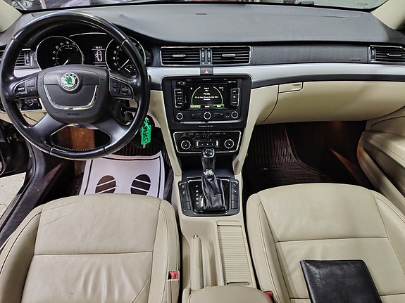 Skoda Superb 29 of 30