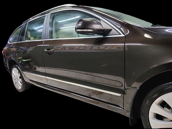 Skoda Superb 12 of 30