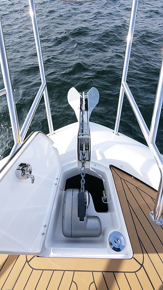 Bavaria Sport 400 Coupé 2015 | Joystick | 500 timer | Thruster forut/akterut 17 of 30