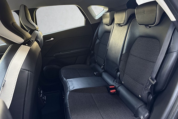 Bakseter med ISOFIX for barnesete og sikker kjøring for familien.