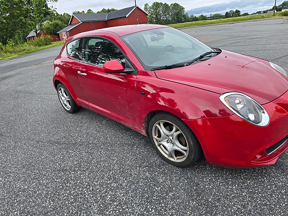 Alfa Romeo MiTo 3 of 5