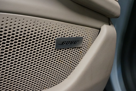Porsche Taycan Cross Turismo 11 of 30