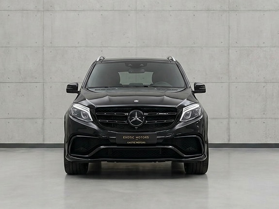 Mercedes-Benz GLS63 2 of 5