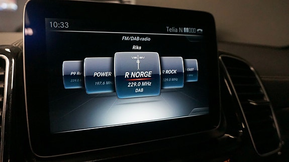 Mercedes-Benz GLS63 27 of 30