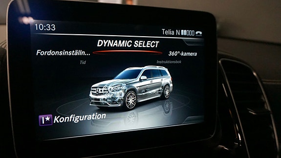 Mercedes-Benz GLS63 22 of 30