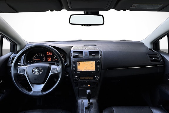 Toyota Avensis 4 of 5