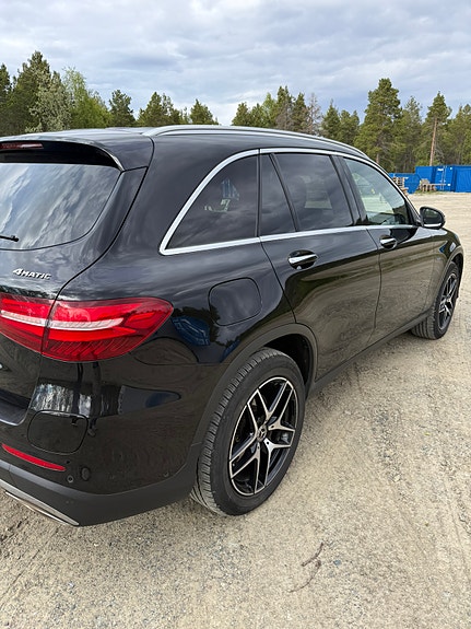 Mercedes-Benz GLC350 e 6 of 15