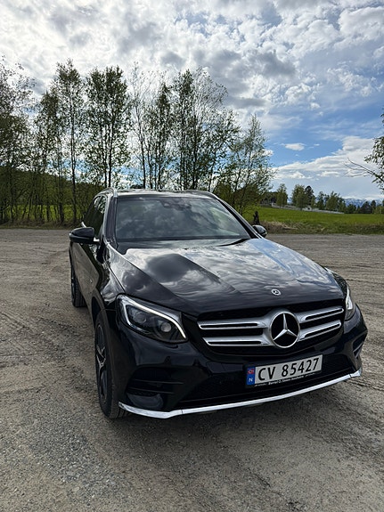Mercedes-Benz GLC350 e 7 of 15