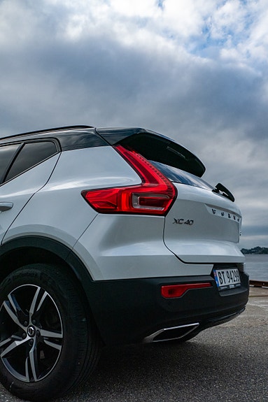Volvo XC40 3 of 5