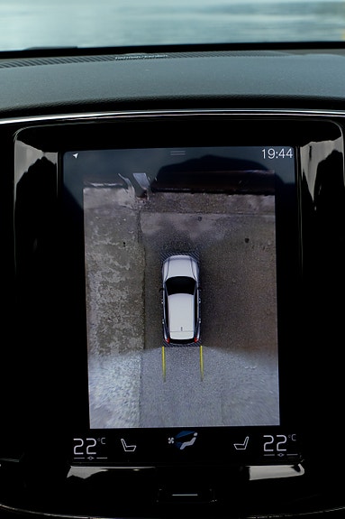 Volvo XC40 9 of 20