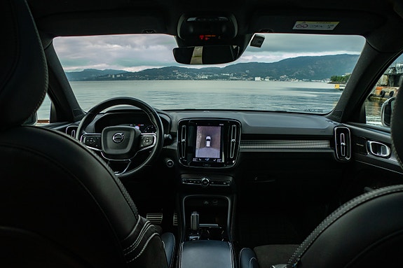 Volvo XC40 7 of 20