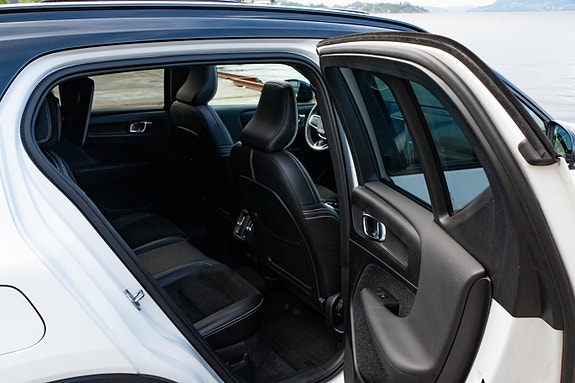 Volvo XC40 14 of 20