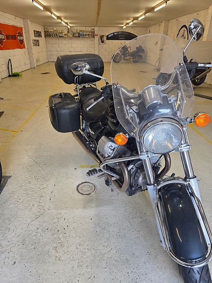 Moto Guzzi California 1100 2 of 5