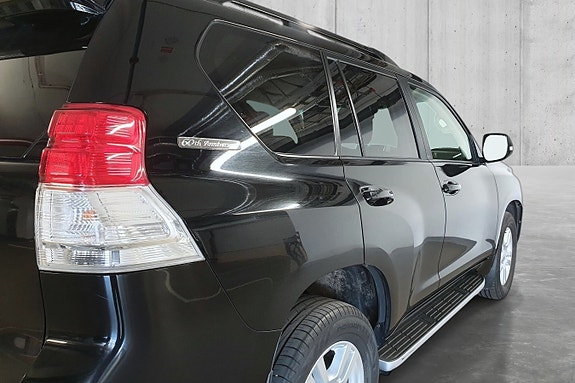 Toyota Land Cruiser 11 of 30
