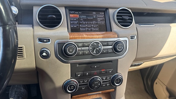 Land Rover Discovery 4 11 of 12