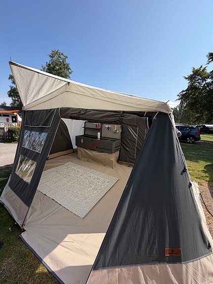Combi-Camp Country Xclusive GREY Edition King bed 24 of 30
