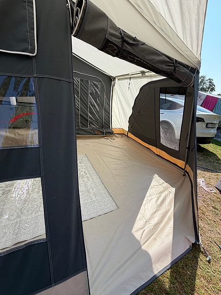 Combi-Camp Country Xclusive GREY Edition King bed 21 of 30