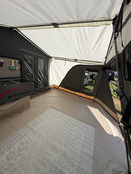 Combi-Camp Country Xclusive GREY Edition King bed 29 of 30