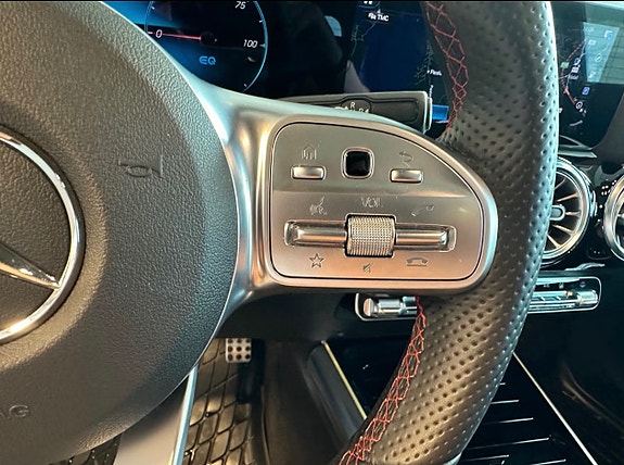 Mercedes-Benz EQA250 18 of 27