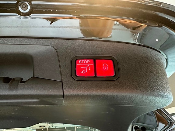 Mercedes-Benz EQA250 26 of 27