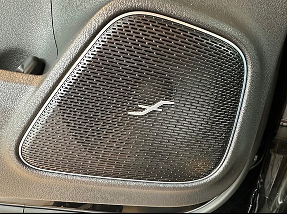 Mercedes-Benz EQA250 10 of 27